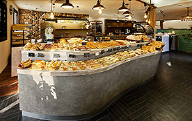 石窯パンの老舗ベーカリーがリニューアルパリの香りをまとったお洒落スポットに CHERBOURG bread